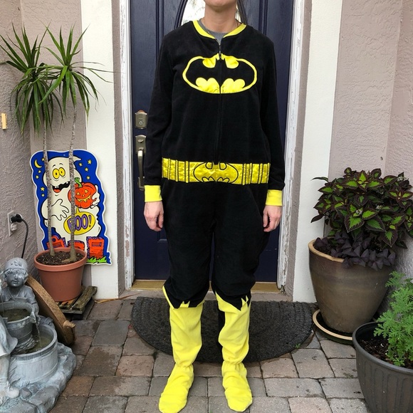 BatGirl Adult Halloween 🎃 Costume - Picture 1 of 7